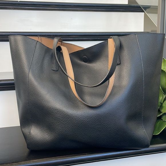 tote bag extra large shoulder bag  like new back and tan - Picture 1 of 8